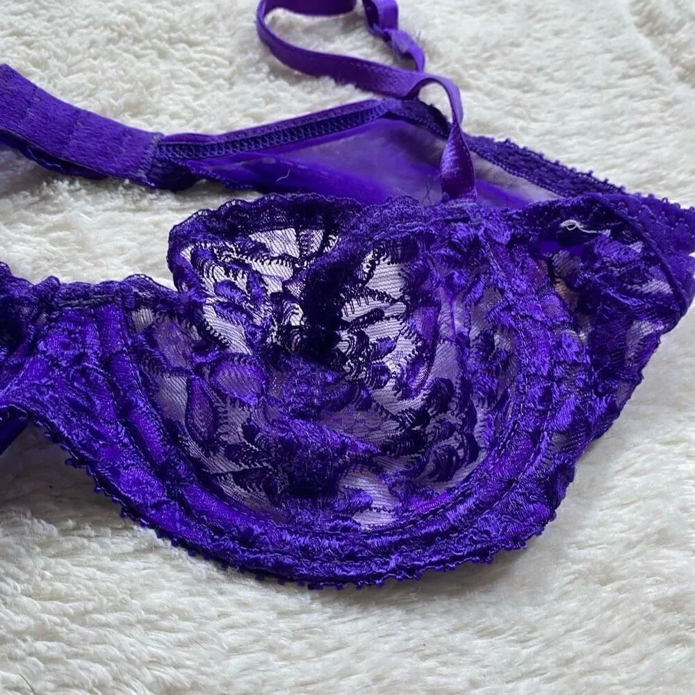 Vintage Trendsetters Purple Underwire Women’s Lace Bra - Picture 2 of 4